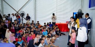Komdigi Dirikan Posko Psikososial untuk Anak Korban Banjir Sumatra anak korban banjir sumatra