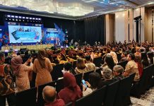 Wisuda Poltekpar Batam 2025, Prosesi Diikuti Lulusan di AS hingga Hongkong wisuda poltekpar batam