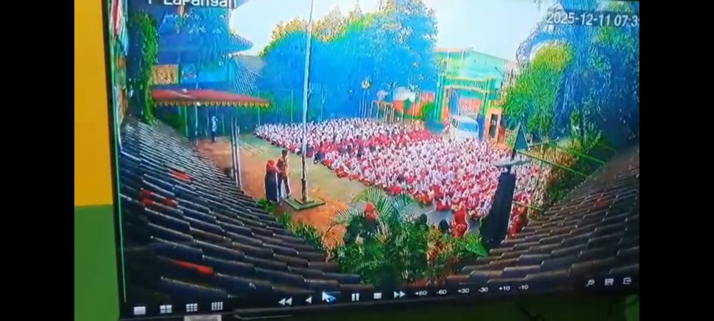 Horor di SDN 01 Kalibaru, Mobil MBG Terobos Pagar dan Tabrak Puluhan Siswa