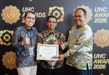 Peserta JKN Tembus 99 Persen, Karimun Terima UHC Reward 2026 Kategori Pratama Karimun Terima UHC Reward