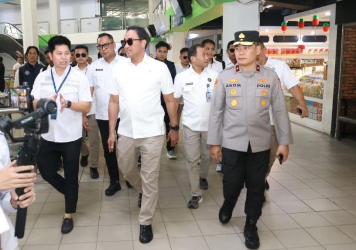 pelabuhan in internasional di batam