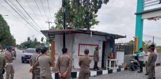 Tegakkan Perbup, PUPR Bongkar Bangunan Tak Berizin Tata Ruang di Karimun bangunan tak berizin karimun