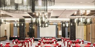 Rayakan Imlek di Grand Mercure Batam Centre dengan Reunion Dinner of The Fire Horse Imlek di Grand Mercure Batam