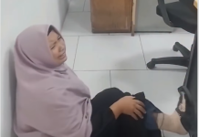 Viral Wanita Menangis di Hang Nadim Akibat Tertinggal Pesawat, Ini Penjelasan Maskapai tertinggal pesawat di hang nadim