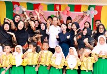 Amsakar-Li Claudia Serahkan KIA di SDN 006 Batam Kota