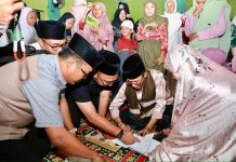 Safari Ramadan di Batuaji, Amsakar Serahkan Bantuan Rp115 Juta untuk Pembangunan Masjid