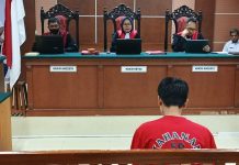 Ruang Sidang Diwarnai Isak Tangis saat Pembacaan Pledoi Fandi Ramadhan fandi ramadhan