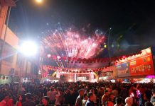 Malam Imlek 2577, Ribuan Warga Batam Tumpah Ruah di Kawasan Lubuk Baja Imlek 2577 di Batam