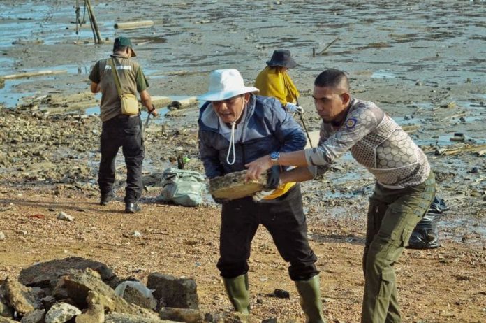 ansar gotong royong di penyengat