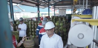 Wagub Nyanyang Tinjau Pertamina Patra Niaga dan Pertamina Gas di Kabil, Pastikan Distribusi Energi Aman
