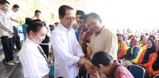 Ramadan Berbagi, Disabilitas dan Petugas Kebersihan Batam Terima Bantuan petugas kebersihan batam