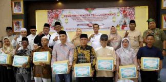 Pemko Tanjungpinang Bagikan Bingkisan Lebaran untuk RT dan RW bingkisan lebaran RT Tanjungpinang