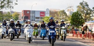 Riding Bersama Komunitas Vespa, Amsakar–Li Claudia Pantau Jalan Batam komunitas vespa batam