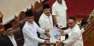 DPRD Batam Sahkan Ranperda Adminduk, Fokus Benahi Data Penduduk dan Layanan Publik