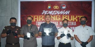 Polres Karimun Ciduk 17 Tersangka Kasus Narkotika, BB Ratusan Gram Sabu dan Ganja