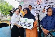 Li Claudia: Lansia Batam Harus Sejahtera, Bantuan Akan Terus Diperluas