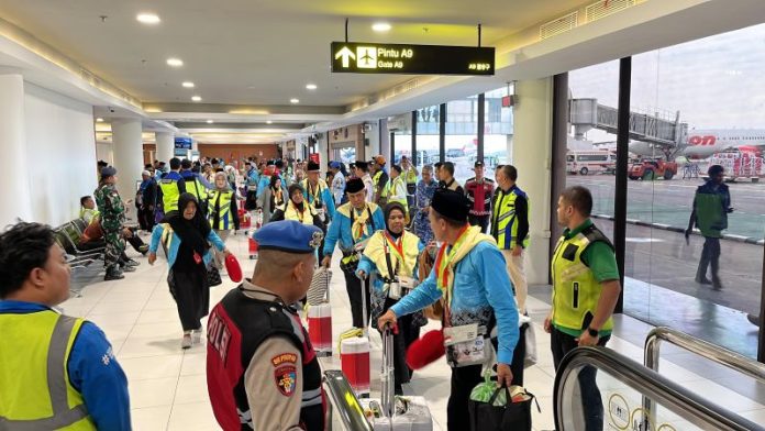 Kendala Pesawat Embarkasi Batam