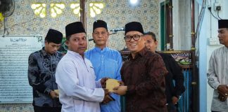 Wagub Nyanyang Ajak Masyarakat Kawal Program Presiden Saat Safari Jumat di Pulau Terong