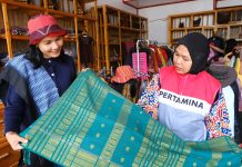 Pertamina Dorong Tenun Ulos Naik Kelas, Galeri di Samosir Berdayakan 70 Penenun Lokal