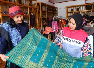 Pertamina Dorong Tenun Ulos Naik Kelas, Galeri di Samosir Berdayakan 70 Penenun Lokal