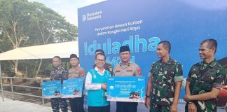 Polresta Barelang Terima Sapi Kurban dari PLN Batam untuk Masyarakat