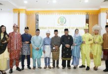 Finalis Duta Wisata Batam 2026 Peragakan Busana Melayu di DPRD