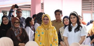 Wamendukbangga Kunjungi Rumah Bahagia Bintan