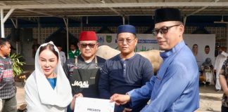 Sapi Kurban Prabowo Diserahkan di Masjid Agung Raja Hamidah sapi kurban prabowo