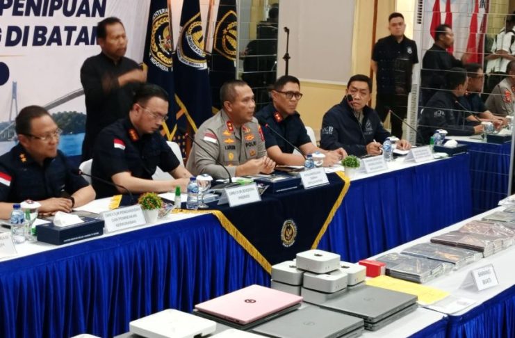 Imigrasi Bongkar Sindikat Penipuan Daring, 210 WNA Ditangkap di Batam Sindikat Penipuan Daring