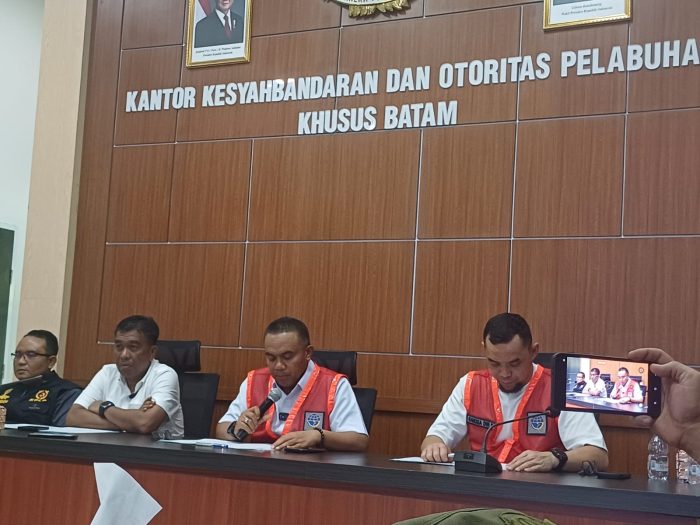 Kapal MV Golden Star 1 Tenggelam di Selat Singapura, 9 Awak Kapal Diselamatkan