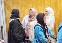 Ketua TP-PKK Kepri Sambut Kepulangan Jemaah Haji Kloter Pertama Debarkasi Batam