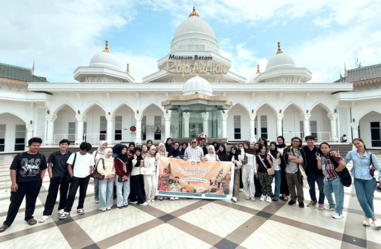 Mahasiswa Uniba Kuliah Lapangan ke Museum Raja Ali Haji mahasiswa Uniba kuliah lapangan