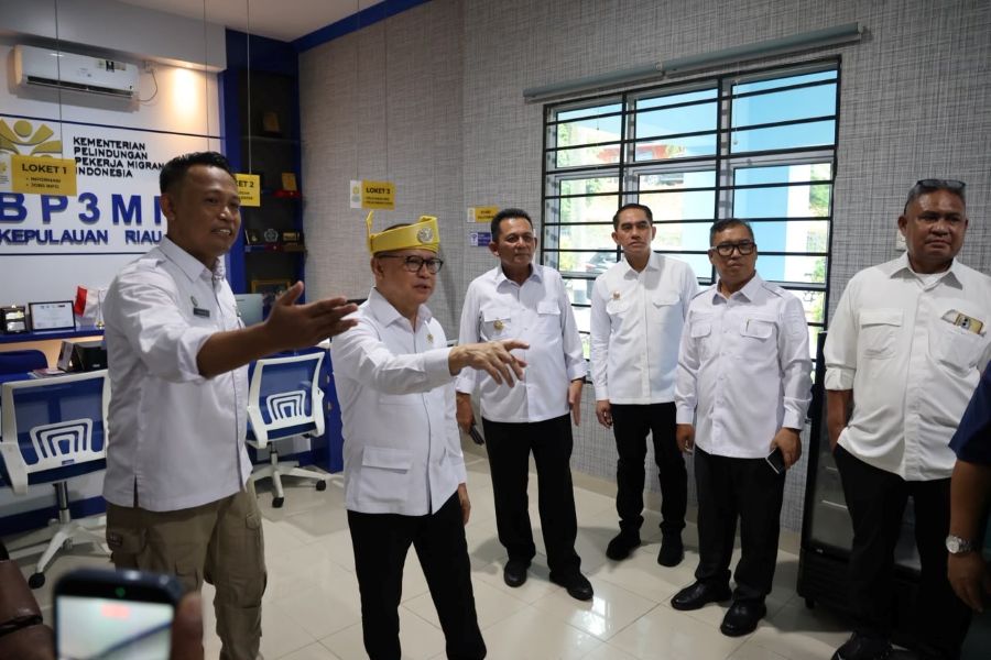 Menteri P2MI Tinjau BP3MI Kepri, Tekankan Pelayanan Humanis bagi PMI