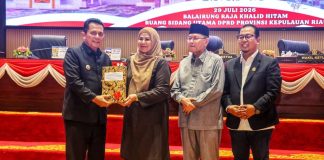 Ranperda Pertanggungjawaban APBD Provinsi Kepri TA 2025 Disahkan Menjadi Perda