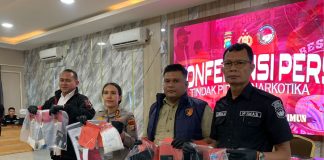 Konferensi Pers, Polres Karimun Ungkap Kasus Penyeludupan Narkotika hingga Pencurian
