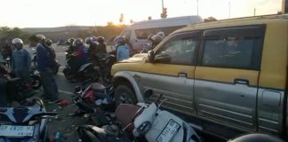 Mitshubishi Strada Tabrakan Karambol di Simpang Kepri Mall, Empat Orang Terluka
