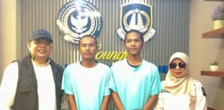 Dua Nelayan Bintan Bebas dari Penahanan Malaysia, Tiba di Batam nelayan bintan ditahan malaysia