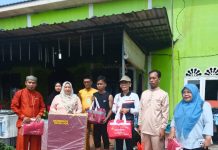 Anggota DPRD Karimun Febri Hendrita Salurkan Bantuan ke Korban Kebakaran Rumah