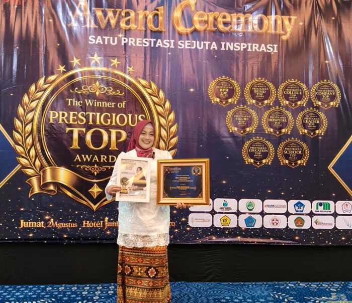 BPR Tuah Karimun Raih Penghargaan Award Ceremony