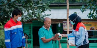 Asap Karhutla Ganggu Warga Kerumutan, Pertamina Salurkan Masker N95 dan Oksigen Portabel