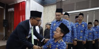 Lantik 95 CPNS dan Jabatan Fungsional, Bupati Karimun Minta Bekerja Jujur hingga Hindari KKN