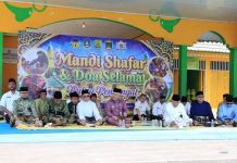 Mandi Safar Jadi Ikhtiar Rawat Tradisi di Pulau Penyengat mandi safar pulau penyengat