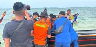 Menyuluh ke Laut, Warga Bintan Ditemukan Meninggal Setelah 13 Jam Dicari warga bintan meninggal di laut