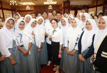 Pemko Batam Bangun SDM Unggul Anak Pulau Lewat Beasiswa Beasiswa Anak Pulau Batam