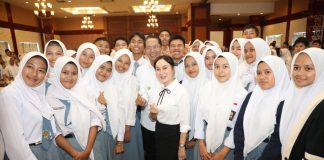 Pemko Batam Bangun SDM Unggul Anak Pulau Lewat Beasiswa Beasiswa Anak Pulau Batam