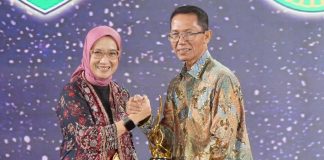 Kota Batam Raih Penghargaan Daerah Peduli Layanan Publik dan Keterbukaan Informasi