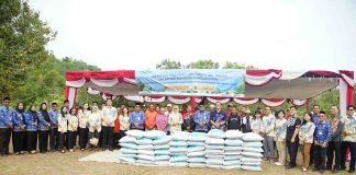 PERBARINDO Salurkan 50 Karung Pupuk ke Petani Tanjungpinang
