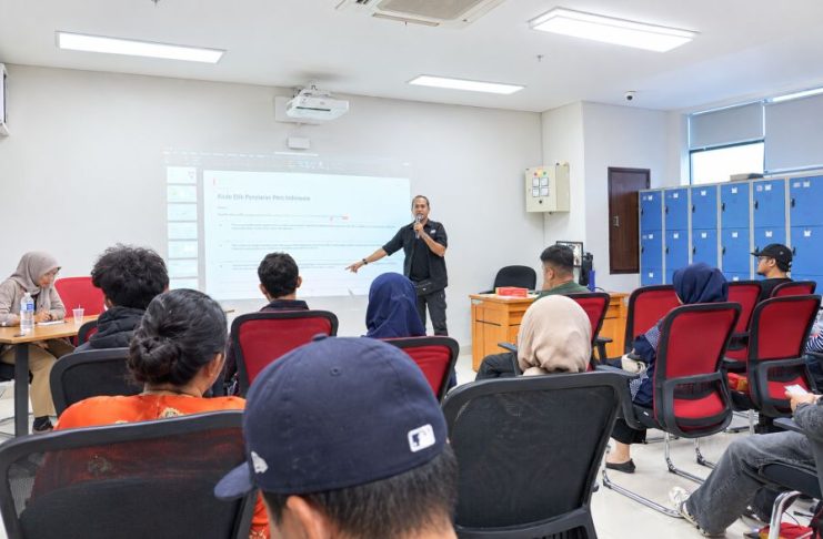 Hadapi Gempuran Hoaks dan AI, PFI Tekankan Etika Foto Jurnalistik Etika Foto Jurnalistik