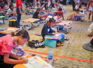 Ratusan Anak Ramaikan Lomba Mewarnai HARRIS Batam Center