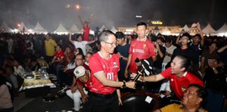 Nobar di Engku Putri, Amsakar dan Warga Batam Rayakan Indonesia Juara FIFA ASEAN Cup 2026